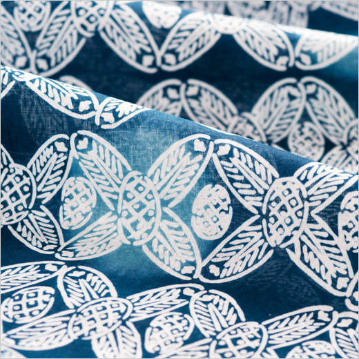 ���t����